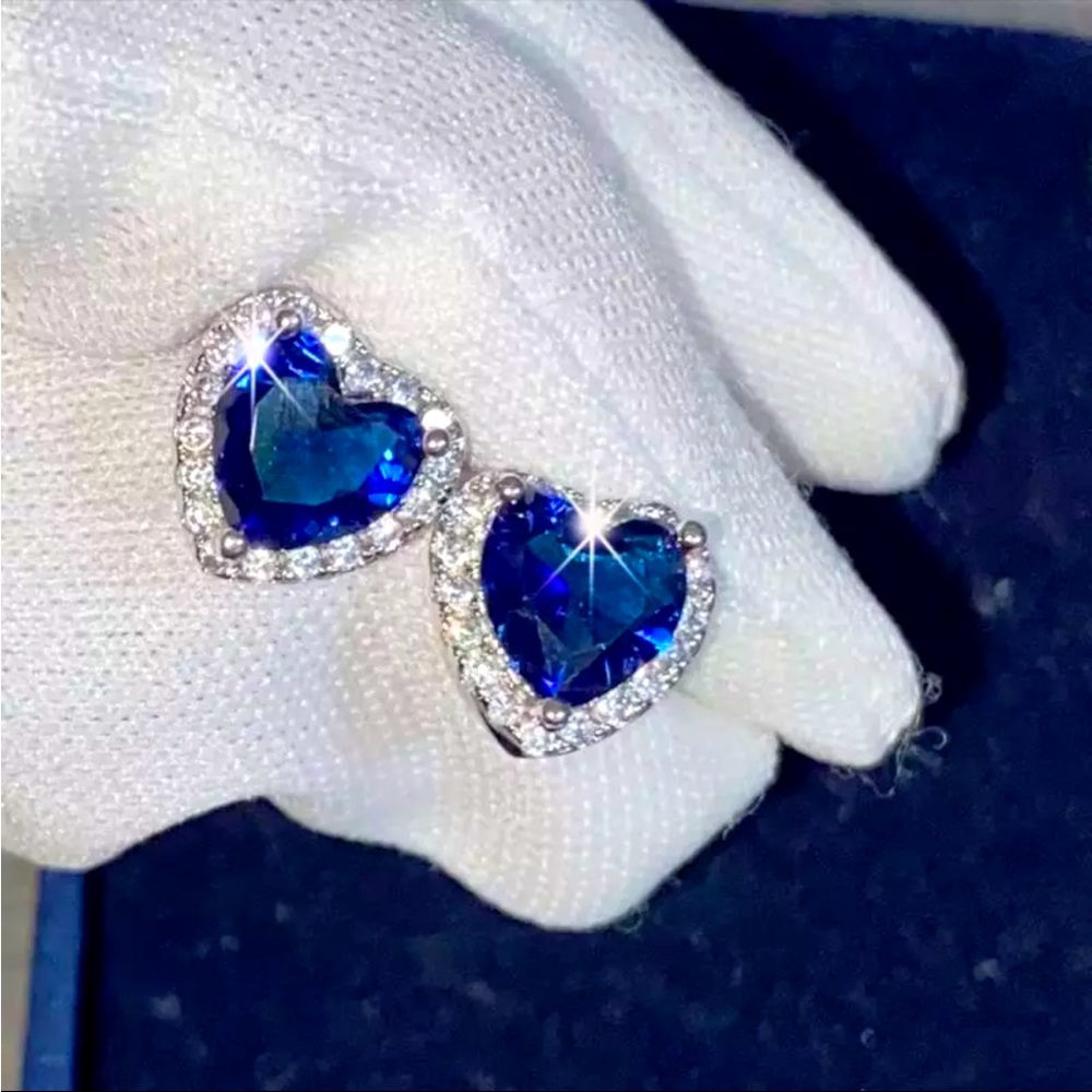 SOLD SEPARATELY CC Stud Earrings 925 Silver Needle Heart Cubic Zirconia